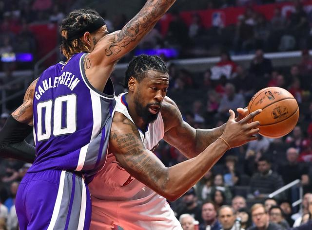 国王鏖战上海队，保罗带队取胜