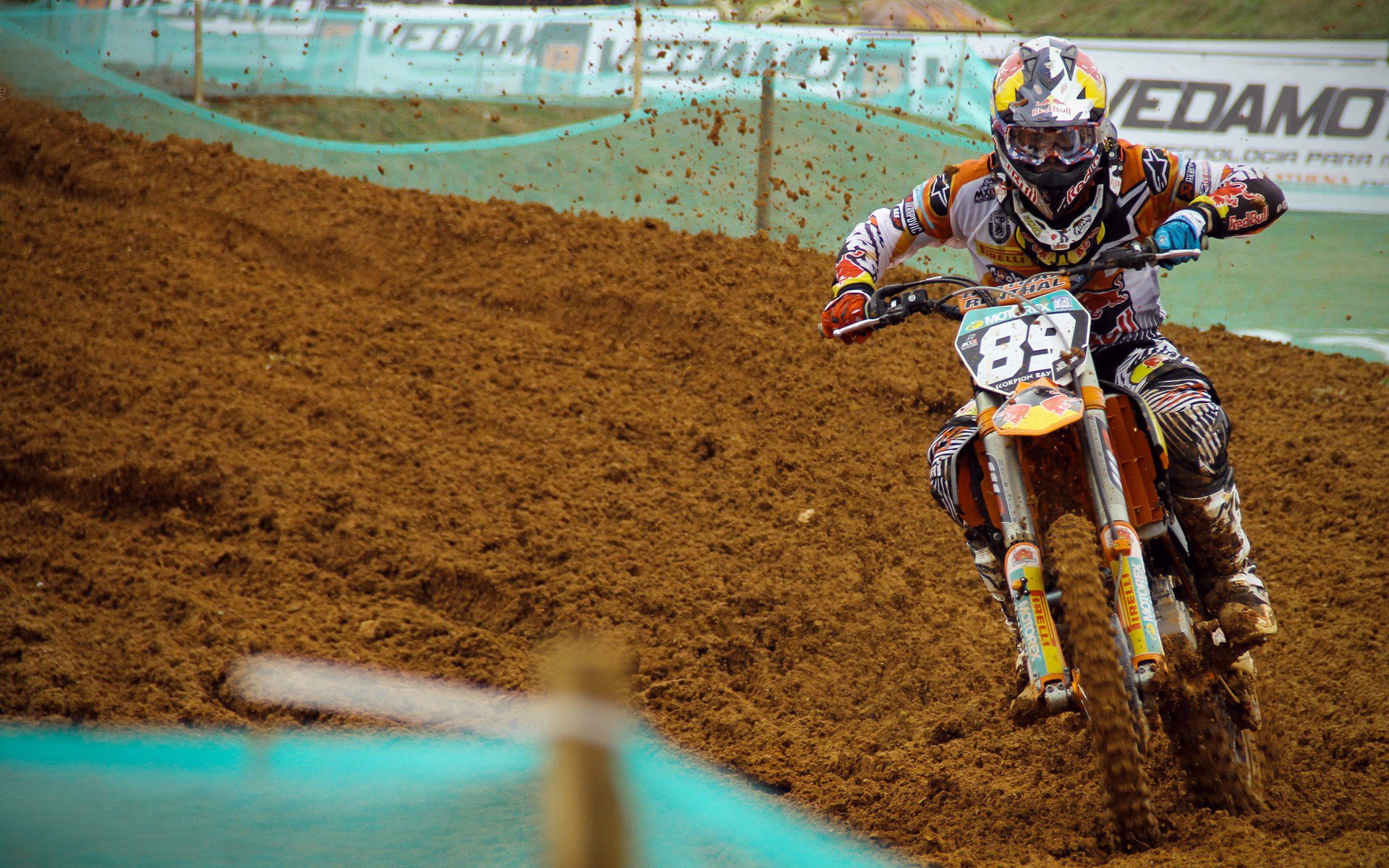 掘金节奏掌控山西队，戈贝尔压力下完成爆发