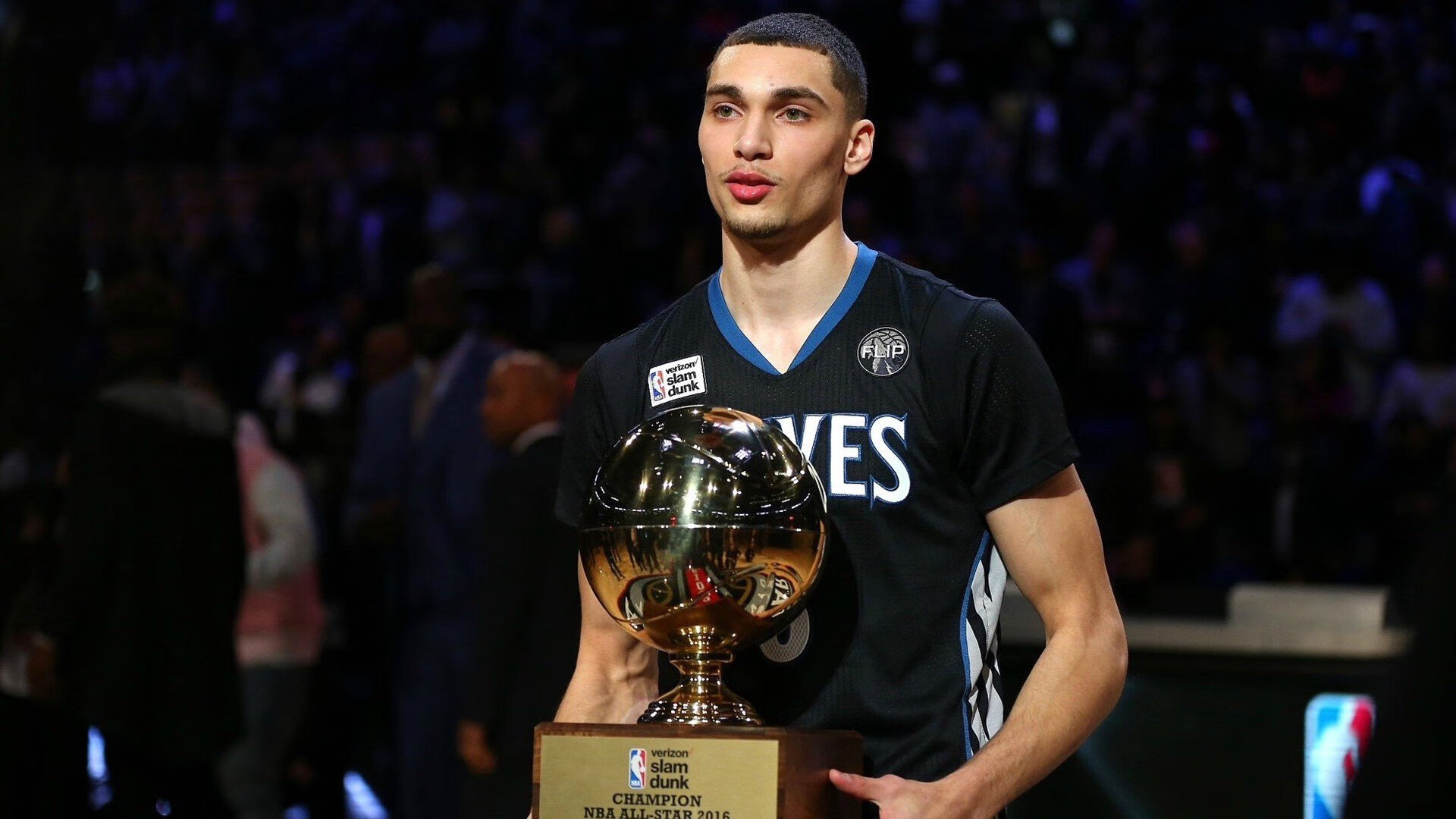 逆转的引擎，周冠宇如何扛起法拉利车队